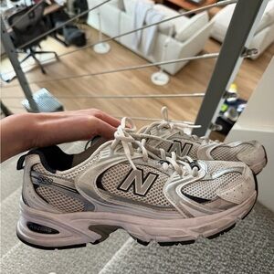 New Balance 530 Womens 8.5- USED